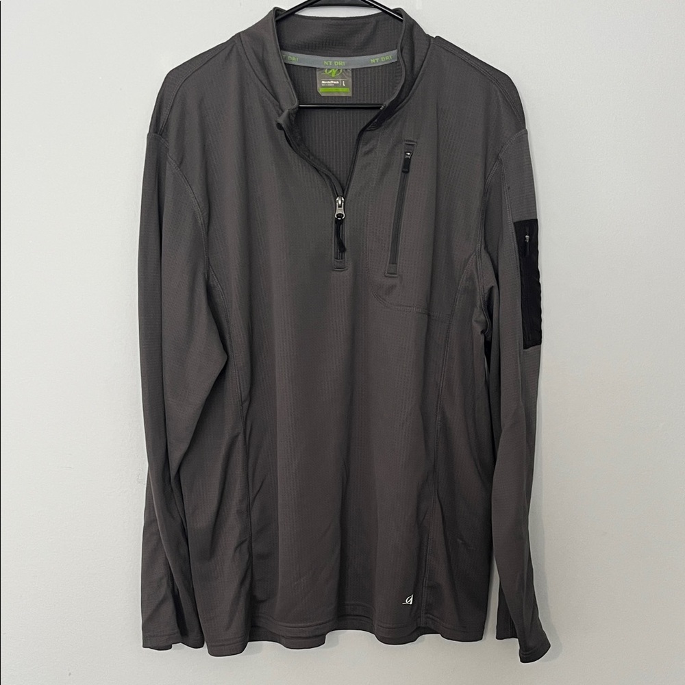 Men's Gray NordicTrack Quarter-Zip Jacket‎